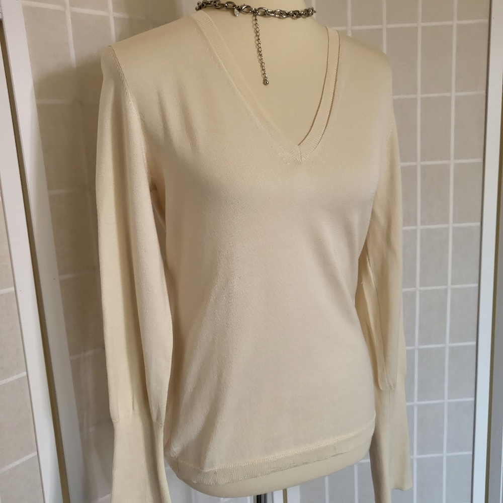 Vintage Silk Cream White Sweater - Picture 3 of 6